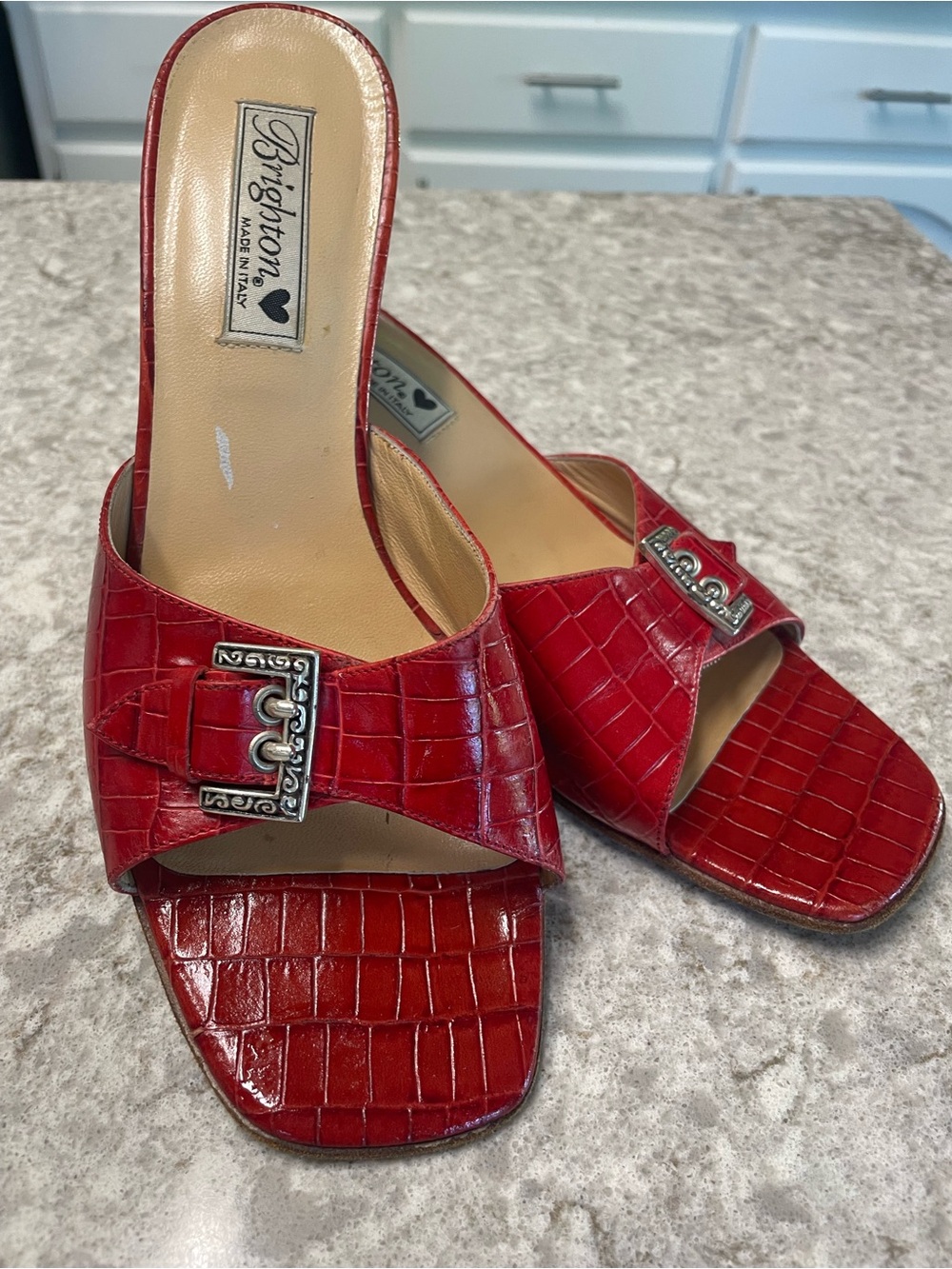 🌹💕🌹Reduced Beautiful Red Brighton Tyler Alligator Embossed Heels